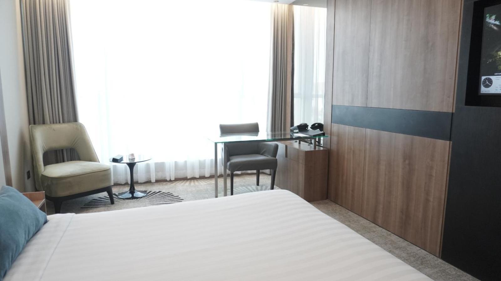 The Premiere Hotel Pekanbaru Exterior photo