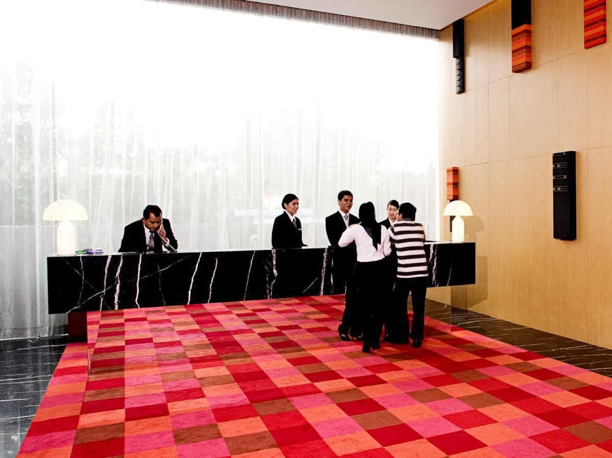 The Premiere Hotel Pekanbaru Exterior photo